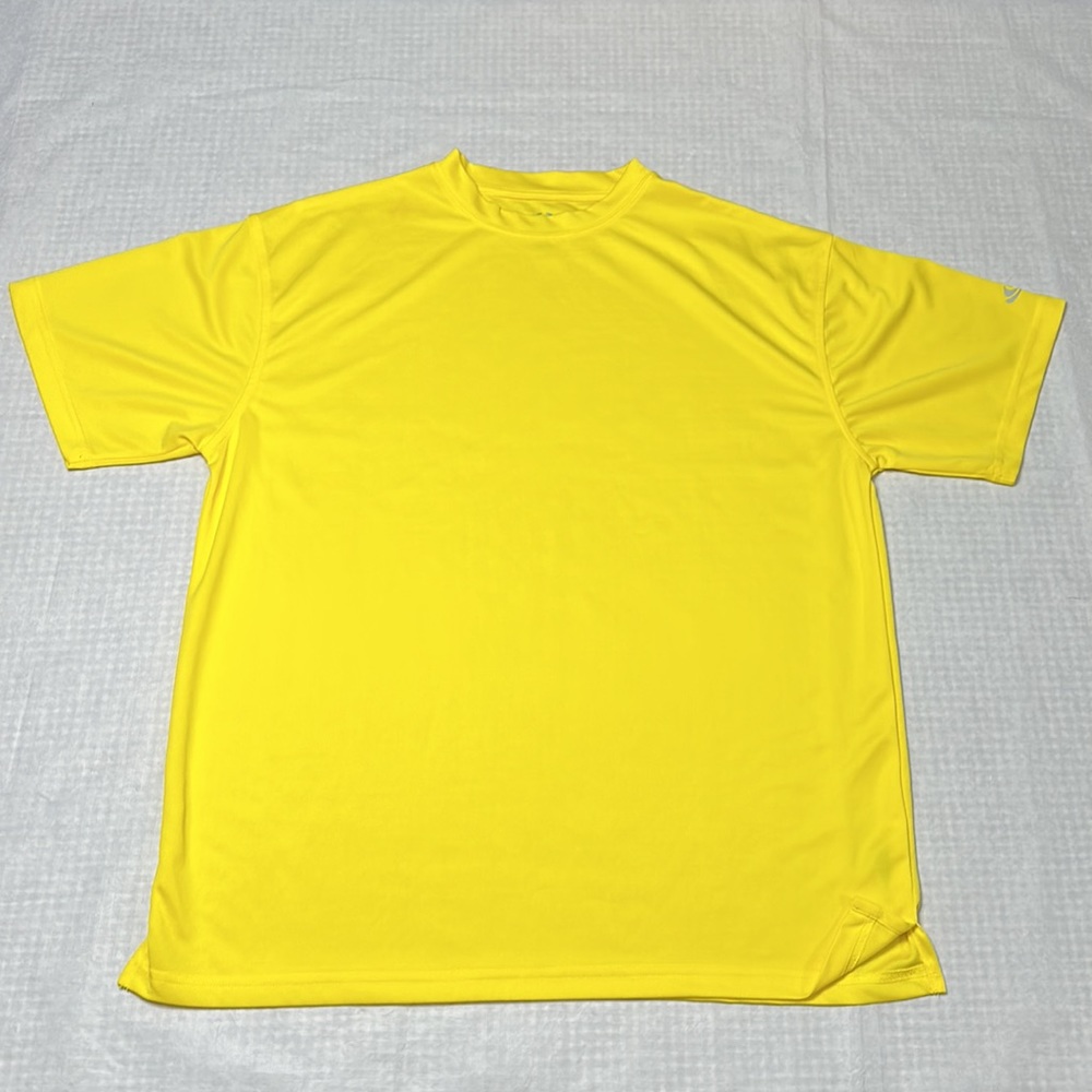 Men's Short Sleeves Shirt Size: Small